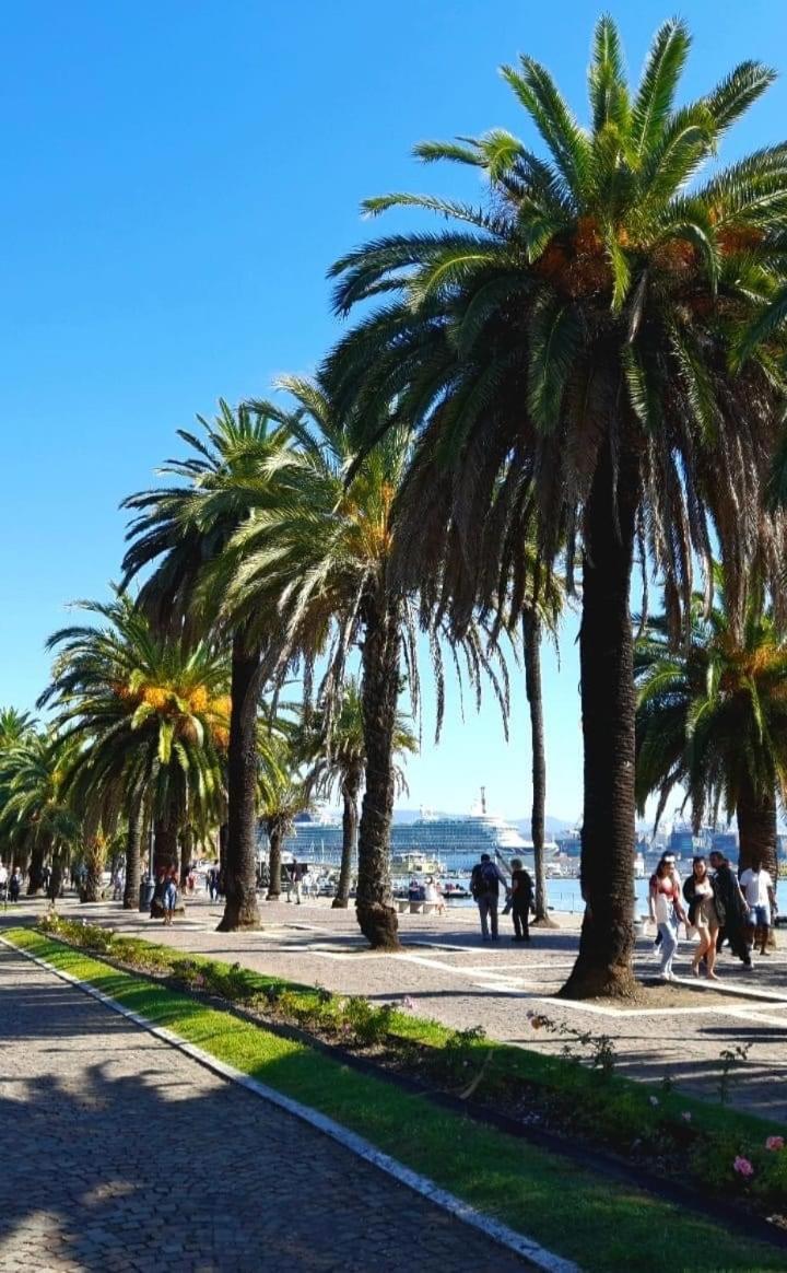 La Gatta - Appartamento Al Centro Di La Spezia Extérieur photo