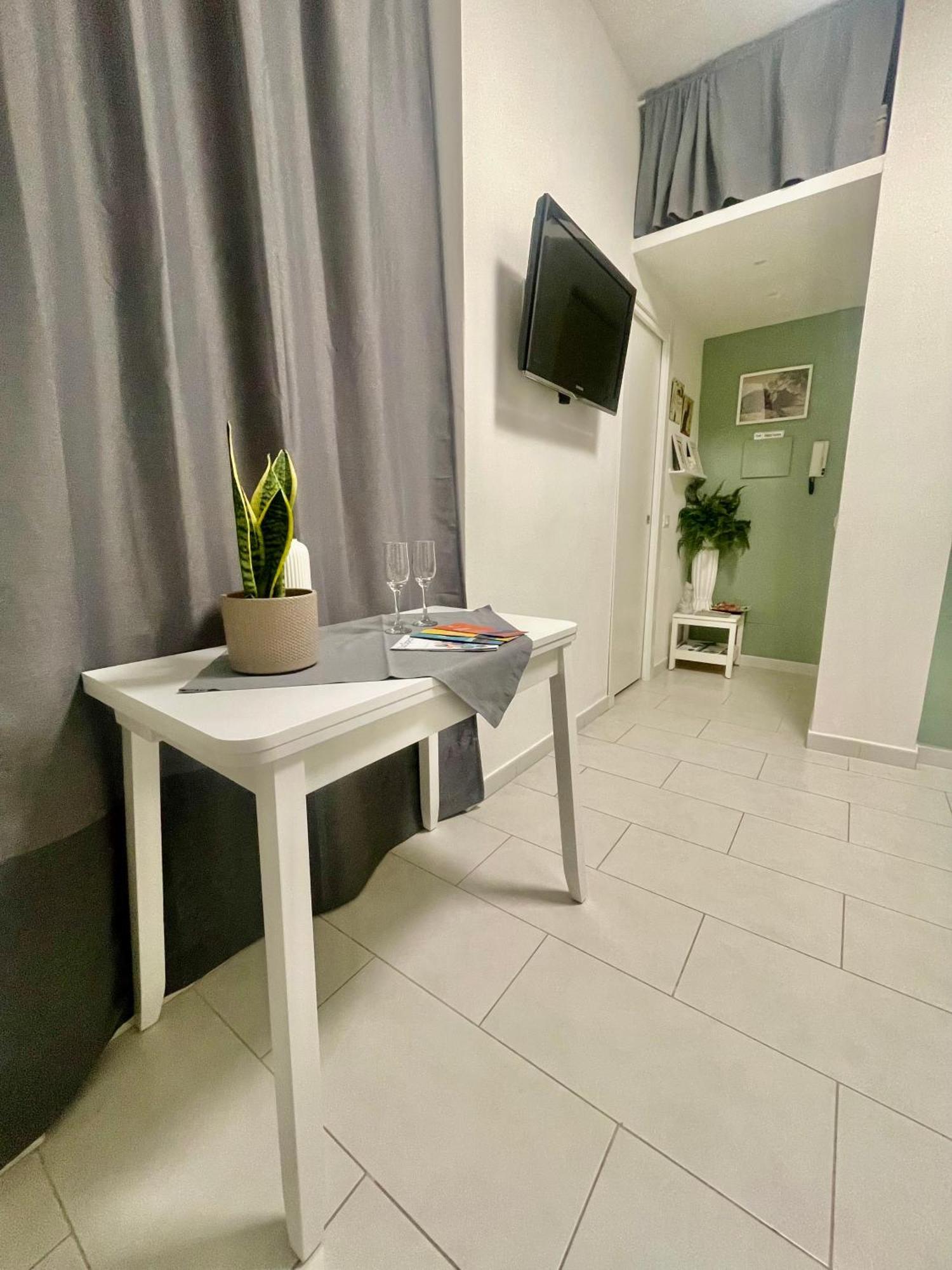 La Gatta - Appartamento Al Centro Di La Spezia Extérieur photo